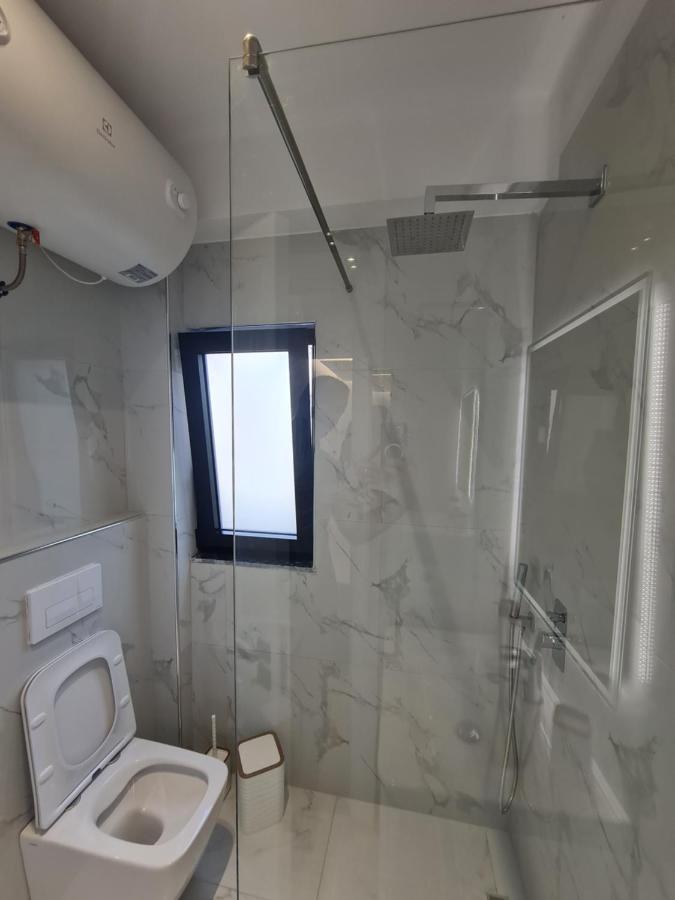 Am Luxury Apartment Tirana Exterior foto